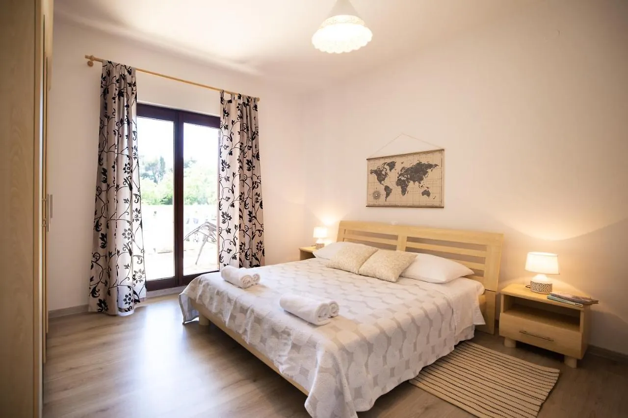 Guest house Apartments And A Room Ina