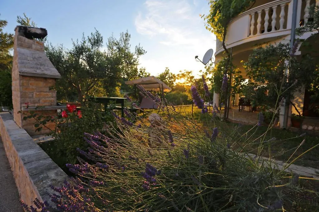 Apartments And A Room Ina Guest house