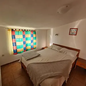 https://apartments-niko-trogir.hotels-in-trogir.com
